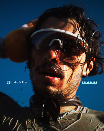 APEX:MAX W/ MAX JOLLIFFE